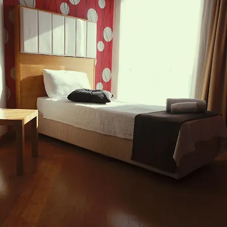 Hawthorn-karaca Hotell
