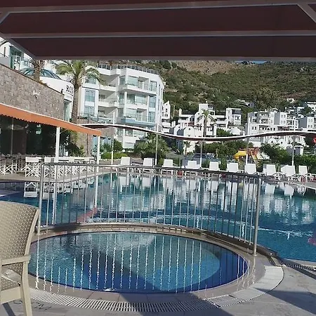 Hotell Hawthorn-karaca Turgutreis
