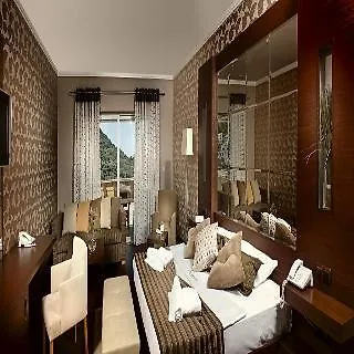 Hawthorn-karaca Hotell