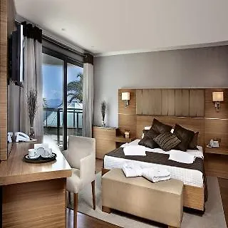 Hawthorn-karaca Hotell Turgutreis