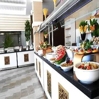 Hawthorn-karaca Hotell Turgutreis