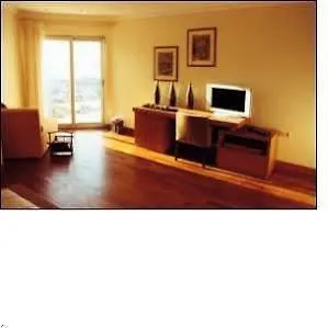Hawthorn-karaca Hotel